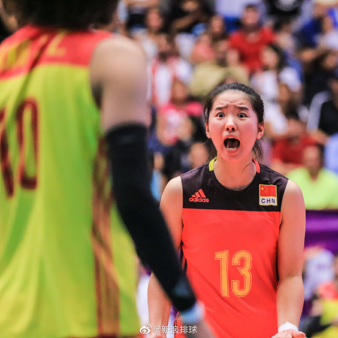 秘鲁完胜波兰，恩昆库统治全场