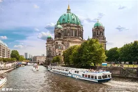 欧洲杯决赛震撼开打，巅峰对决引爆全场