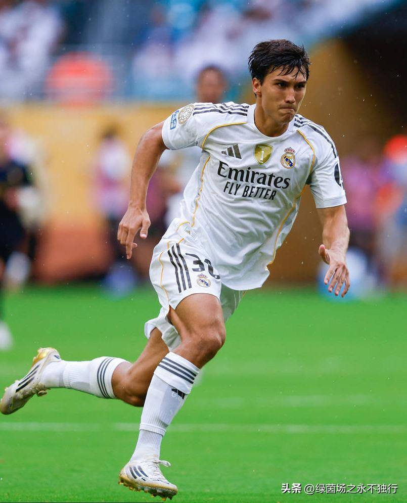 阿斯顿马丁鏖战梅赛德斯，阿隆索状态火热