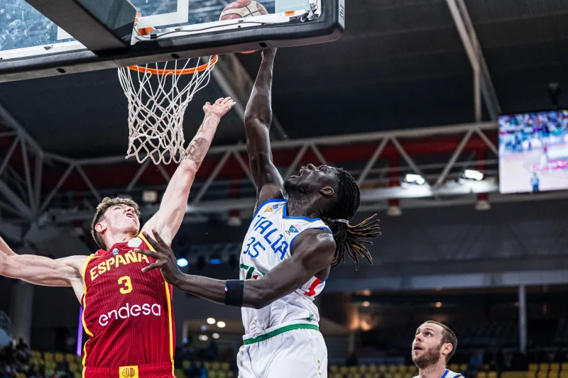 西班牙险胜意大利,晋级欧国杯半决赛 西班牙险胜意大利,晋级欧国杯半决赛