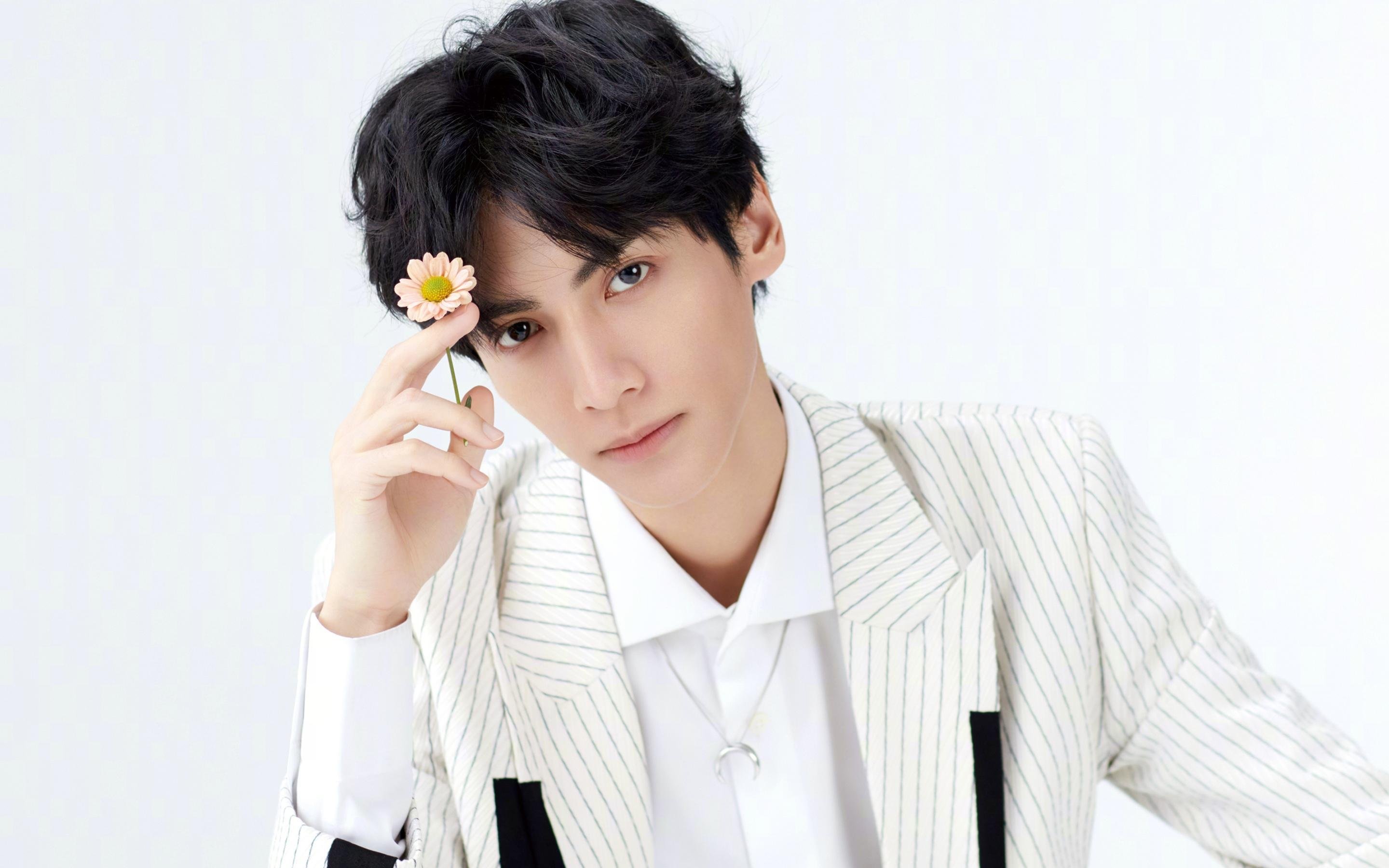 暗夜中一杆发光的标枪，爱德华兹，重新定义季后赛动物