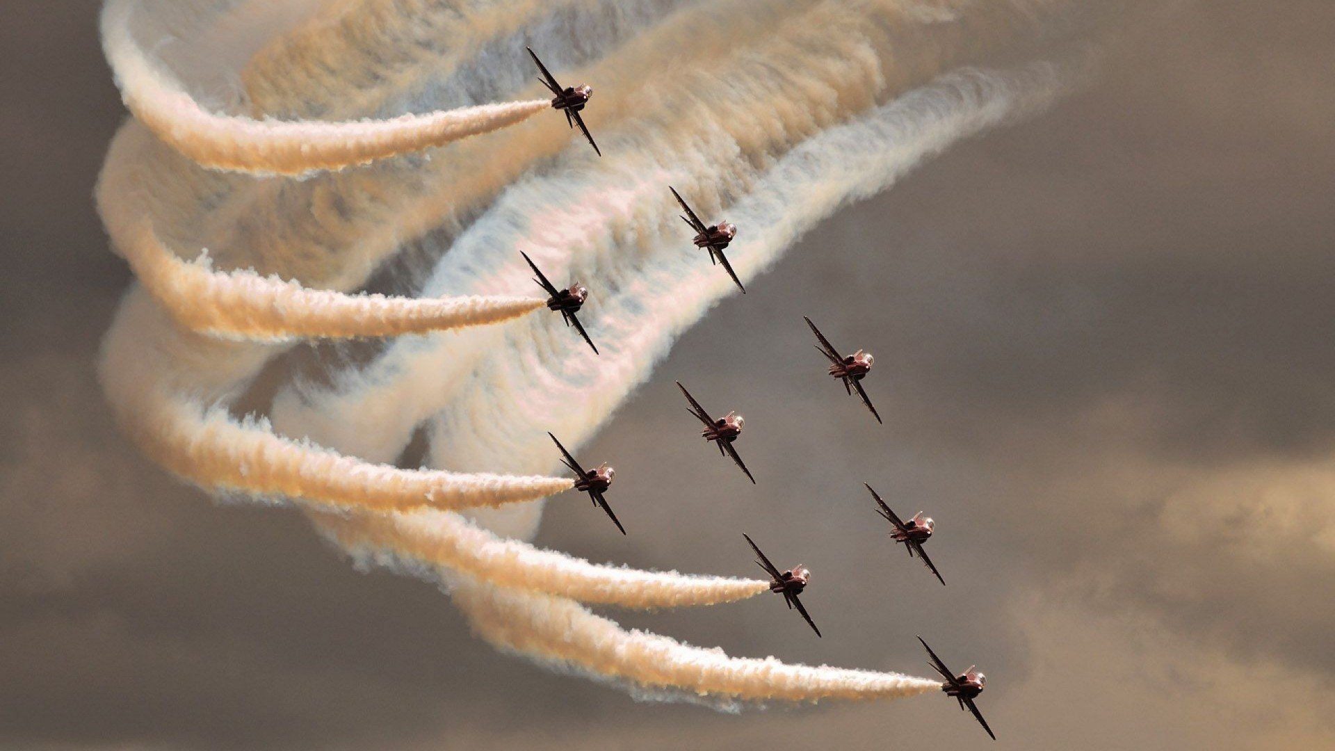 蓝色闪电的叹息，钢钉下的赛道与雅典卫城的凝视—奥运周期关键战中牙买加对希腊的竞技压制叙事